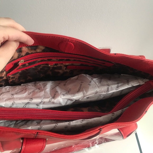 B.Makowsky Lipstick Red Golden Hardware Soft Genuine Leather Large Tote Bag - Picture 14 of 16